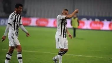 Pektemek gidiyor, Töre dönüyor!