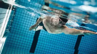 Yüzmede pasaport krizi! "Yüzücüler aç kaldı" iddiası