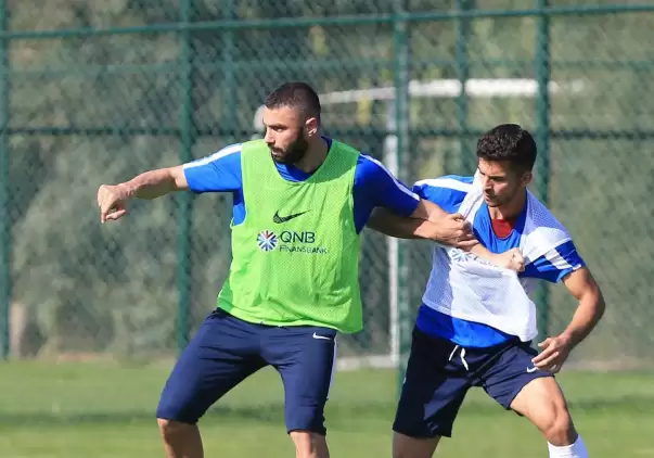 Burak Yılmaz'dan flaş açıklamalar: "Yabancı kuralına saygı duyuyorum ama..."