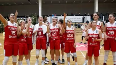 Milliler, Estonya'yı farklı geçti!