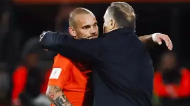 Sneijder: "Advocaat bana her zaman iyi davrandı."