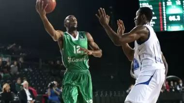 Darüşşafaka rakip tanımıyor!