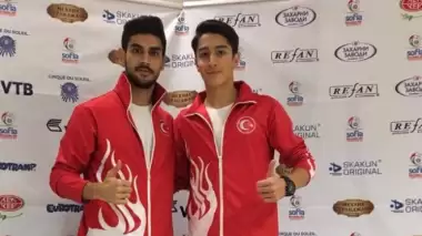 Dünya şampiyonu cimnastikçiler yurda döndü