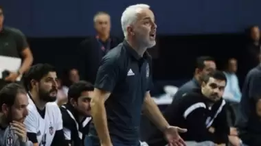 Müfit Arın: "Kalecimizin ekstra performansı galibiyeti getirdi"