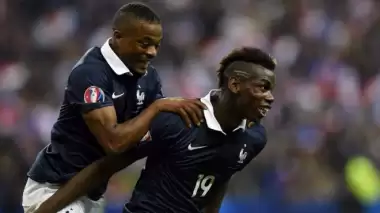 Evra'dan vatandaşı Pogba'ya pazartesi mesajı