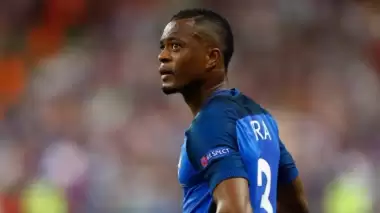 Antalyaspor’da Evra sürprizi