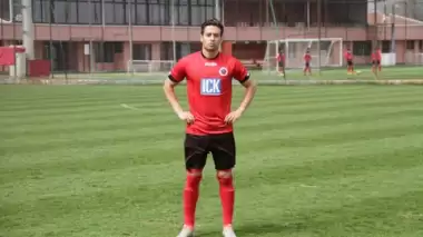 Gençlerbirliği alt yapısından yetişen Mert Çetin 11 yıl sonra Süper Lig'te oynadı