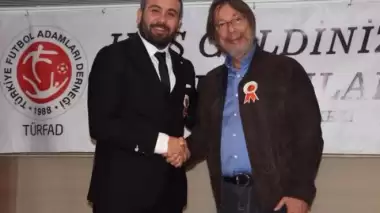 Göztepe ve Altay'a bir üst lige çıktıkları için ödül verildi!