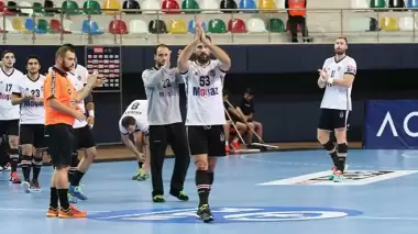 Antalyaspor ve Beşiktaş çeyrek finale yükseldi