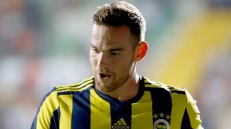 Fenerbahçe'nin golcü oyuncusu Janssen sahaya iniyor