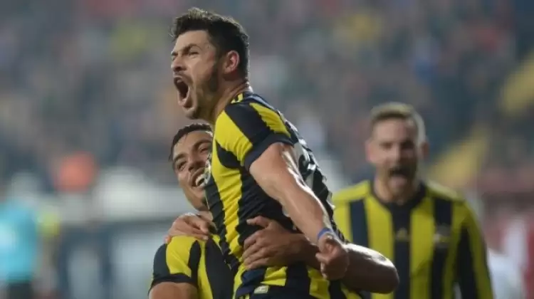 Fenerbahçe'nin yıldızı Giuliano'dan ezeli rakiplere gönderme!