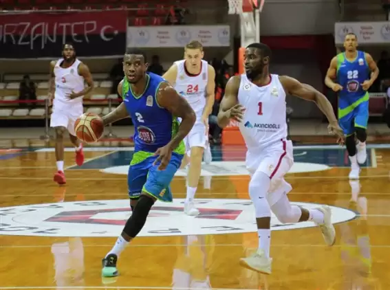 Tofaş durdurulamıyor! Gaziantep Basketbol'u da mağlup ettiler... 