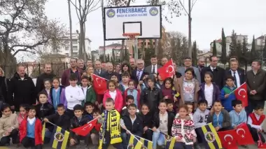 Fenerbahçe'den "1907 Okul 1907 Pota" projesi