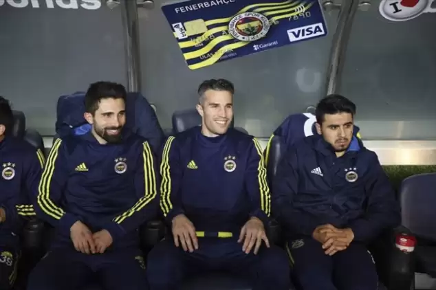 Fenerbahçe'de sürprizler bitmiyor! Van Persie, Soldado ve Janssen...