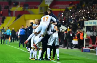 Medipol Başakşehir'den şampiyonluk açıklaması!