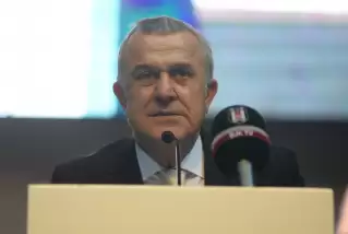 Beşiktaş'tan tepki: "Medel’in ikinci sarı kartı çok absürt"