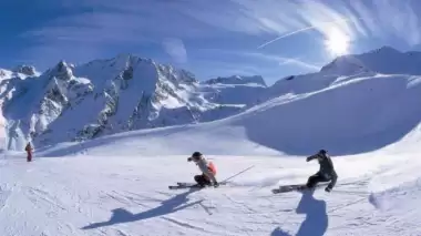 Yüksekovalı kayakçılar yarışlara iddialı hazırlanıyor