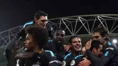 Özet - Chelsea telafi etti! Willian önderliğinde...