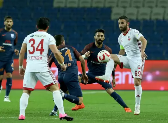 Özet - Başakşehir kupada son 16'da