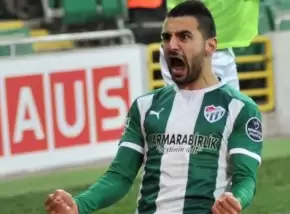 Bursaspor'dan Aziz Behich açıklaması