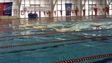 Paletli Yüzme Bireysel Açık Yaş Kış Kupası başladı