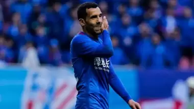 Carlos Tevez transferini açıklıyorlar!