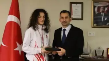 Neslihan Yiğit'ten bronz madalya