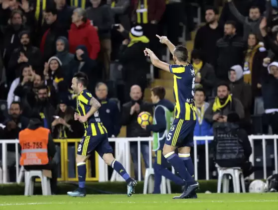 Valbuena ateşledi, Fenerbahçe seriye 'devam' dedi!