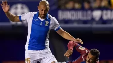 Galatasaray'ın eski oyuncusu Amrabat kızardı, Enes Ünal suskun kaldı