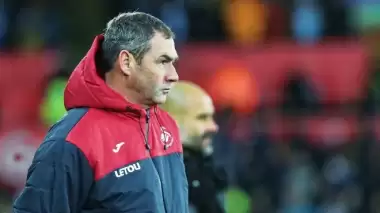 Swansea City, Clement ile yollarını ayırdı