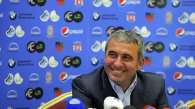 Hagi hakkında flaş iddia: Legia Varşova'ya gidiyor!