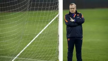 Advocaat, Fenerbahçe'den transfer yapıyor!