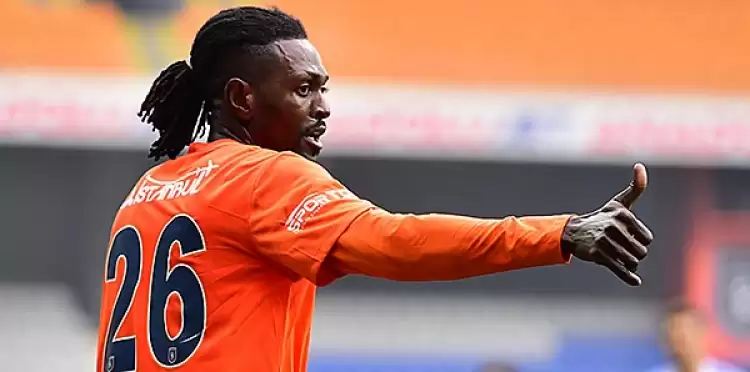 Başakşehir'de büyük şok! Adebayor...