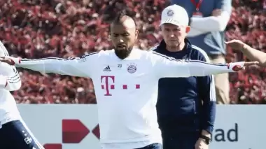 Bayern Münih'ten transfer açıklaması! Vidal ayrılacak mı?