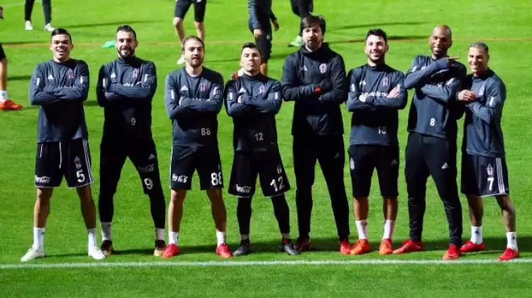 Beşiktaş'ın deneyimli isimleri topun ağzında! Transfer...