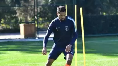 Başakşehir, Clichy'yi PSG'ye vermiyor