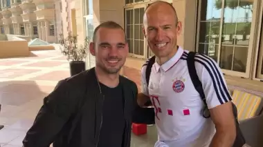 Hollandalı yıldızlar Katar'da buluştu!