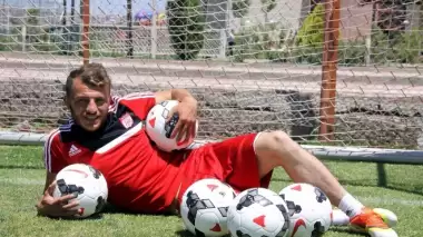 Ziya Erdal: Futbolu Sivasspor'da bırakmak istiyorum