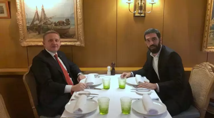 FLAŞ! Ve Arda Turan - Göksel Gümüşdağ zirvesi gerçekleşti!