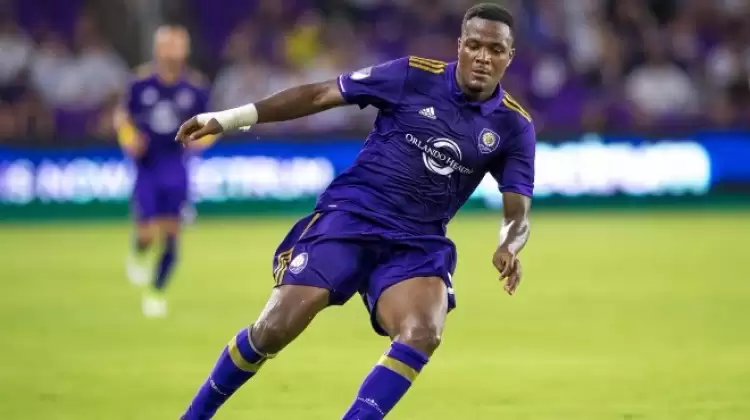 FLAŞ! Cyle Larin, Beşiktaş için İstanbul'da...