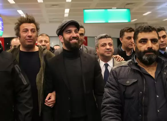 Arda Turan, İstanbul'a geldi!