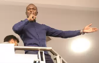 Video - Bursaspor'un yeni transferi Sow imzayı attı! İşte yaptığı açıklamalar...