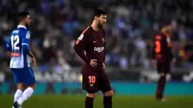 Messi penaltı kaçırdı, Barcelona ilk kez mağlup oldu!