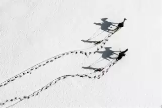 Atlı snowboard yapmanın heyecanını yaşadılar