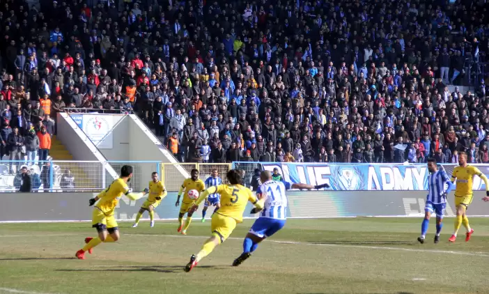 Erzurum'da gol sesi çıkmadı!