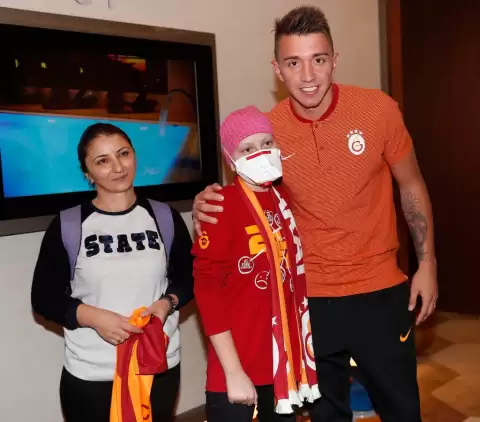 Muslera ve Selçuk'tan anlamlı davranış