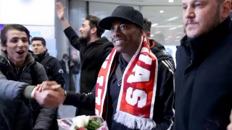 Sivasspor, Robinho'ya ne kadar ödeyecek? İşte sözleşme şartları...