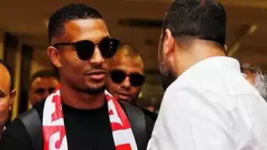 Antalyaspor forması giyen Vainqueur'e talip çıktı!