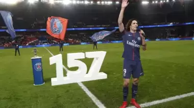 Edinson Cavani, PSG tarihinin en golcüsü oldu!