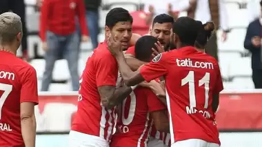 Deniz Kadah'tan galibiyet ve Doukara yorumu